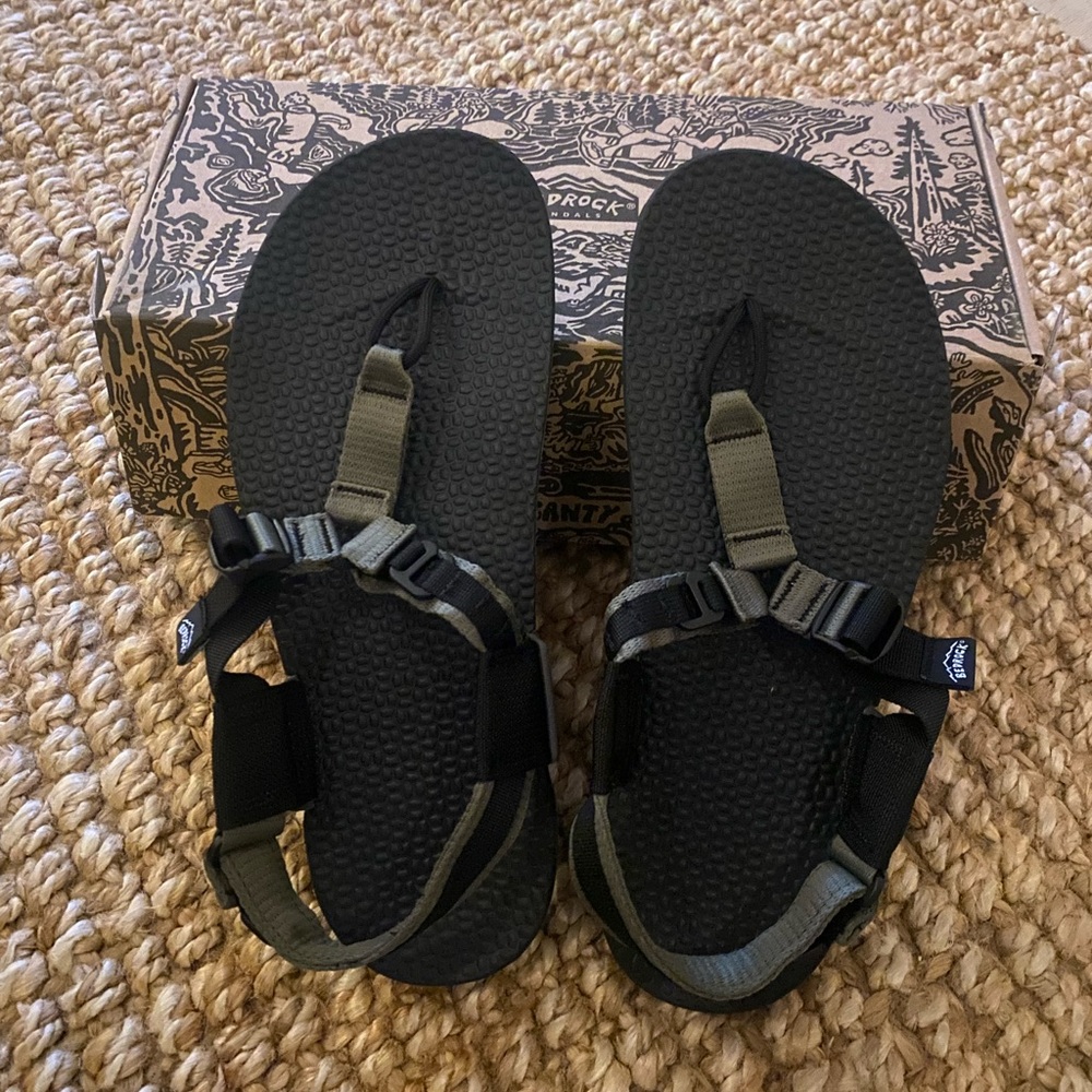 NEW in Box - Bedrock Cairn Evo 3D Pro Charcoal Sandals womens 11/mens 10